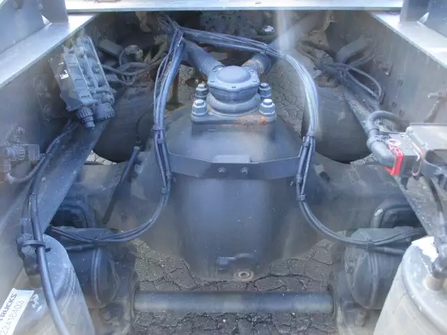 平成30年11月中古大型トラクタヘッド日産UDクオンの画像17