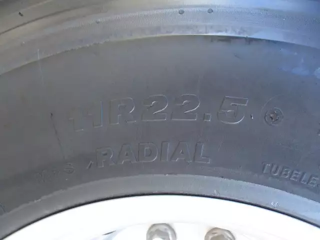 平成30年11月中古大型トラクタヘッド日産UDクオンの画像19