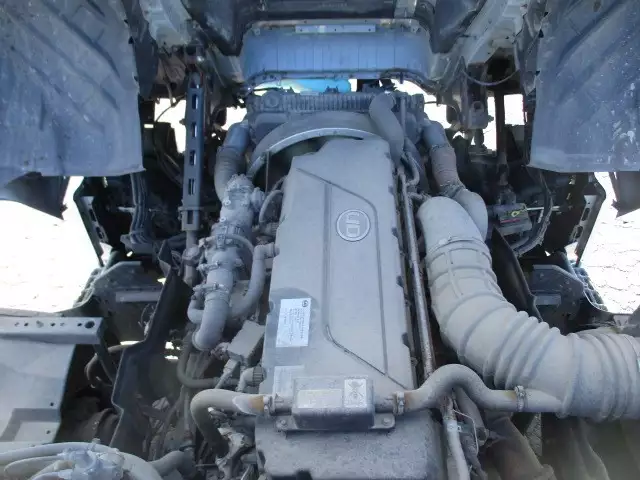 平成30年11月中古大型トラクタヘッド日産UDクオンの画像33