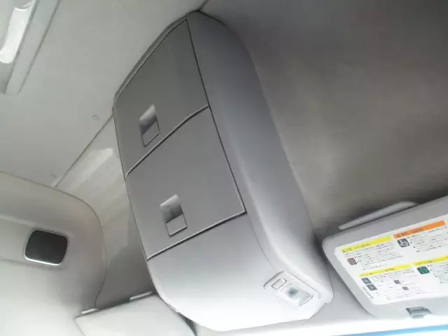 平成30年11月中古大型トラクタヘッド日産UDクオンの画像50