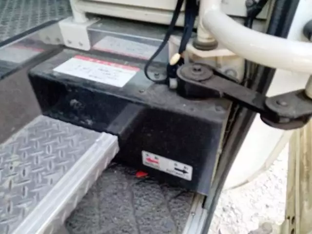 平成23年03月中古中型バス三菱ふそうローザの画像11