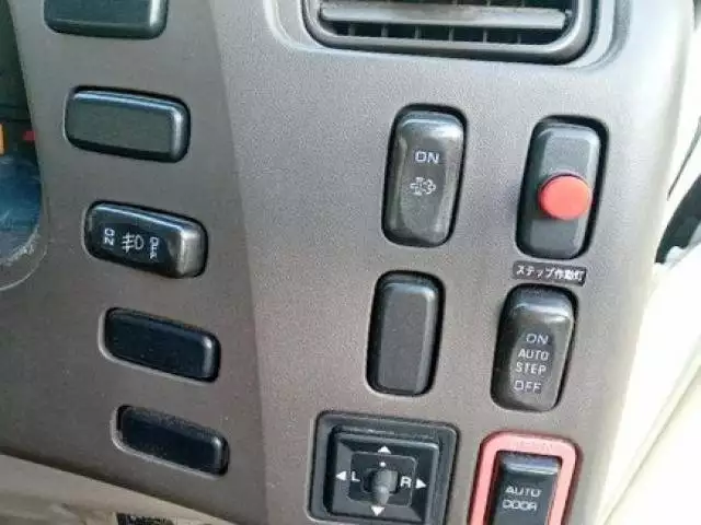 平成23年03月中古中型バス三菱ふそうローザの画像43