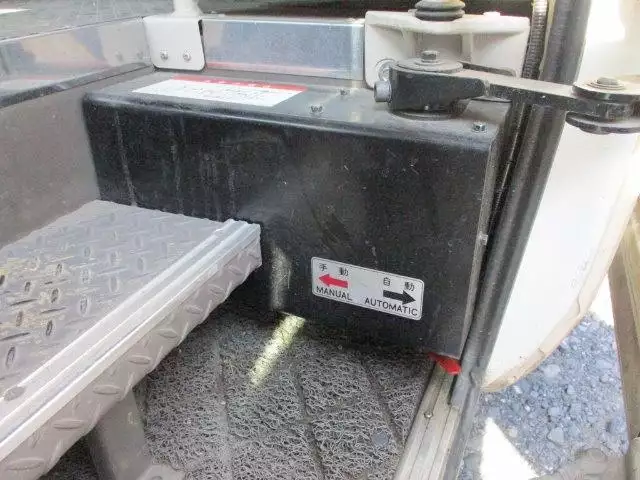 平成23年03月中古小型バス三菱ふそうローザの画像11