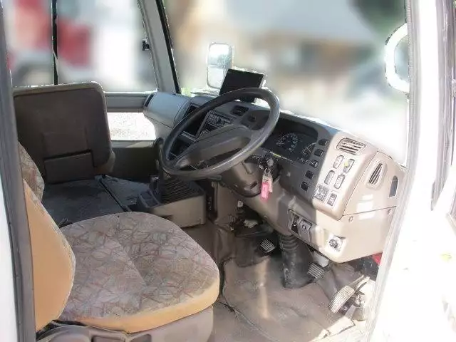 平成23年03月中古小型バス三菱ふそうローザの画像5