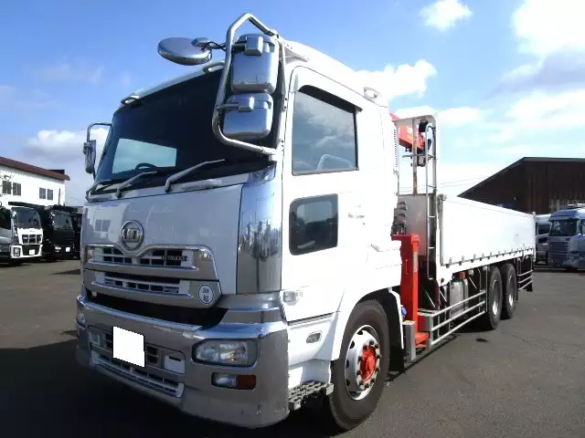 平成25年07月中古大型日産UDクオンの画像1