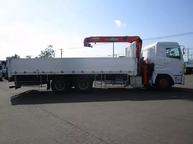 平成25年07月中古大型日産UDクオンの画像4