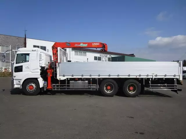 平成25年07月中古大型日産UDクオンの画像5