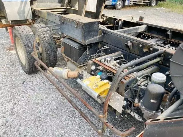 平成25年08月中古中型いすゞフォワードの画像21