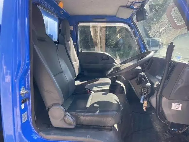 平成25年10月中古小型いすゞエルフの画像39