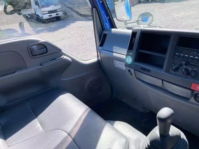 平成25年10月中古小型いすゞエルフの画像40