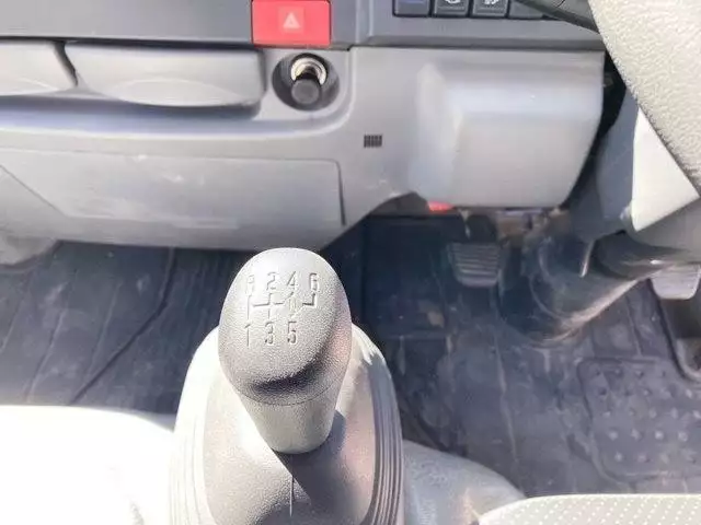 平成25年10月中古小型いすゞエルフの画像42