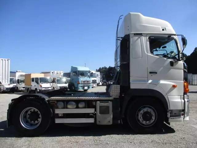 平成28年01月中古大型トラクタヘッド日野プロフィアの画像4