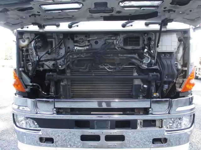 平成28年01月中古大型トラクタヘッド日野プロフィアの画像46