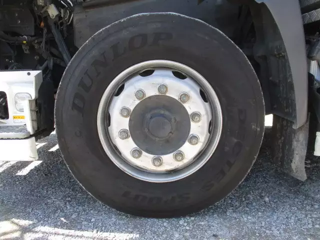 平成28年01月中古大型トラクタヘッド日野プロフィアの画像9