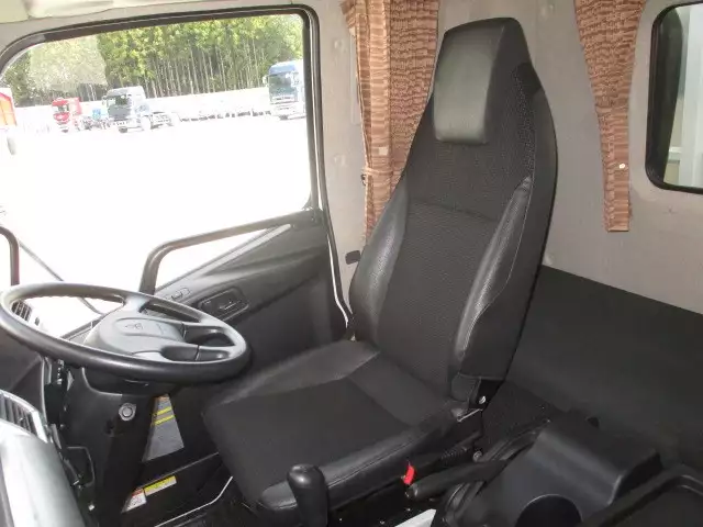 令和01年/平成31年09月中古中型アルミバン・ウィング三菱ふそうファイターの画像55