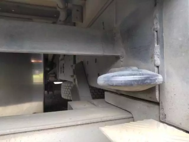 平成25年09月中古中型冷凍バン・ウィングいすゞフォワードの画像23