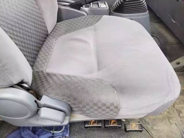 平成25年09月中古中型冷凍バン・ウィングいすゞフォワードの画像29