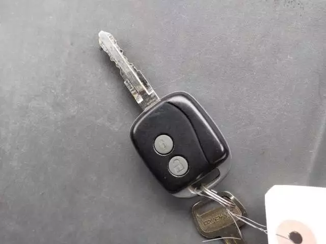 平成25年09月中古中型冷凍バン・ウィングいすゞフォワードの画像30