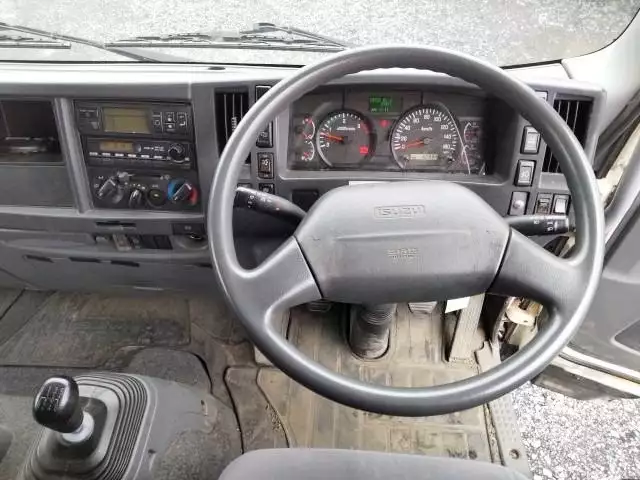 平成25年09月中古中型冷凍バン・ウィングいすゞフォワードの画像38