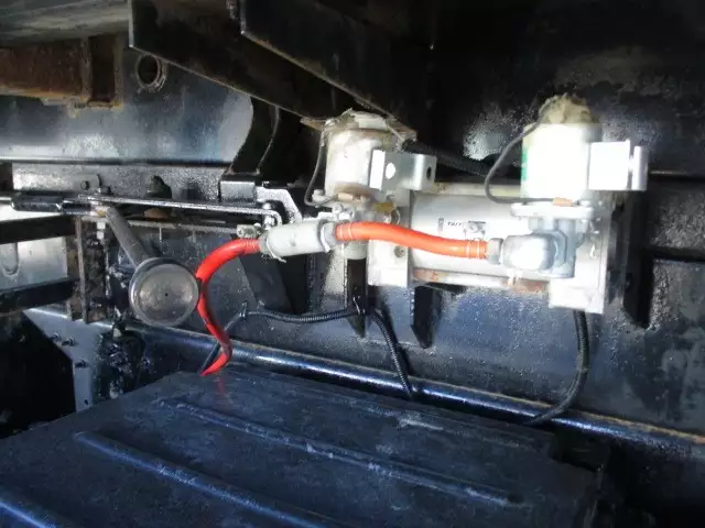 平成25年00月中古大型日産UDクオンの画像22