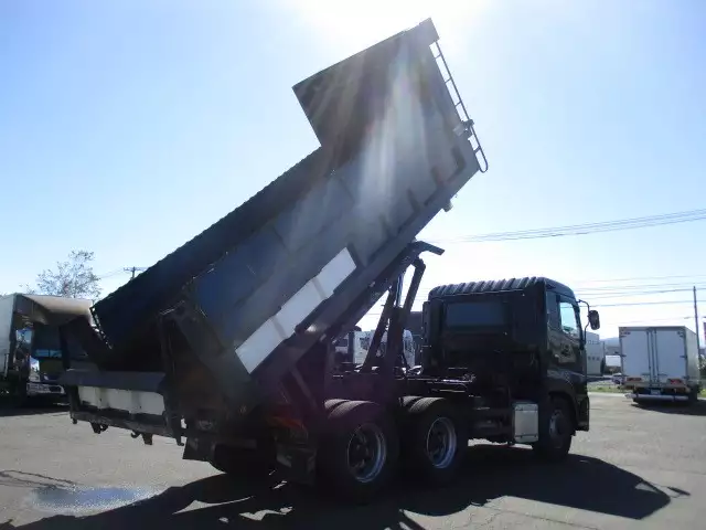 平成25年00月中古大型日産UDクオンの画像29