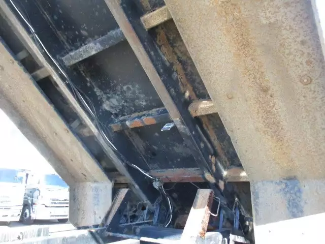 平成25年00月中古大型日産UDクオンの画像32