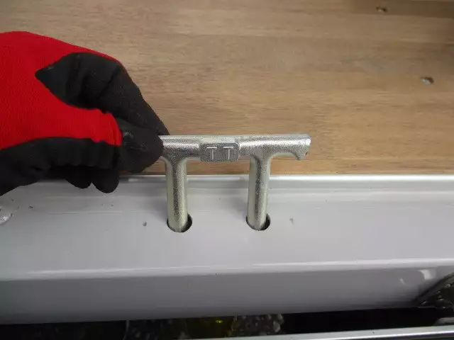 令和04年03月中古中型アルミバン・ウィング日野レンジャーの画像32