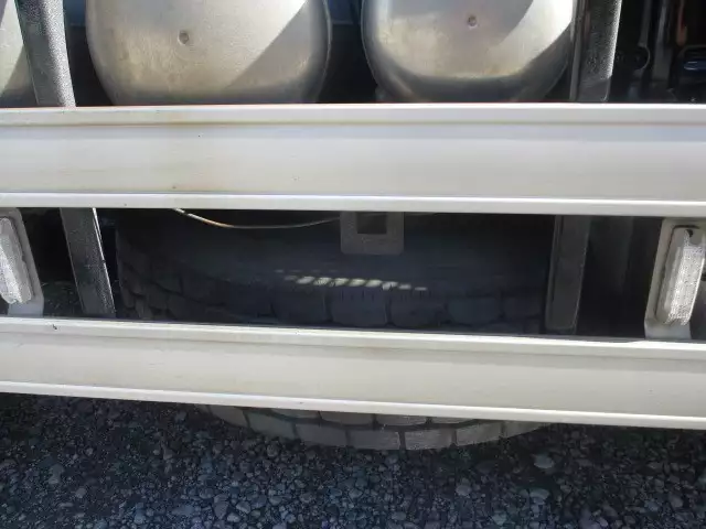 平成26年07月中古大型トラクタヘッド日野プロフィアの画像24