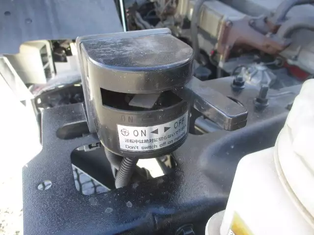 平成26年07月中古大型トラクタヘッド日野プロフィアの画像30