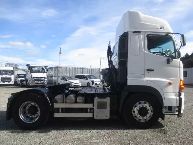 平成26年07月中古大型トラクタヘッド日野プロフィアの画像4