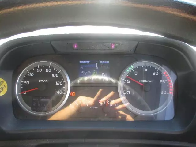 平成26年07月中古大型トラクタヘッド日野プロフィアの画像33