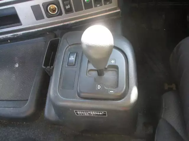 平成26年07月中古大型トラクタヘッド日野プロフィアの画像36