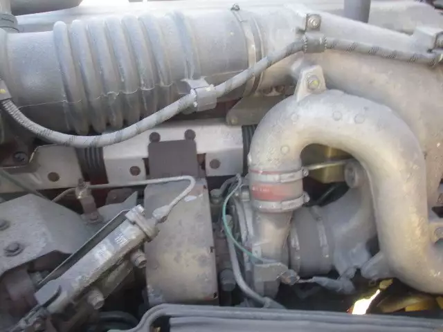 平成26年07月中古大型トラクタヘッド日野プロフィアの画像53