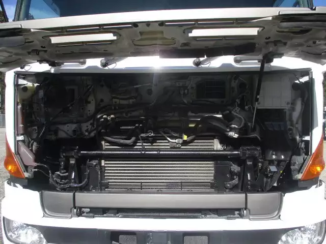 平成26年07月中古大型トラクタヘッド日野プロフィアの画像58