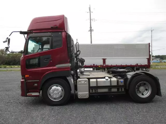 平成22年08月中古大型トラクタヘッド日産UDUDトラックスの画像2