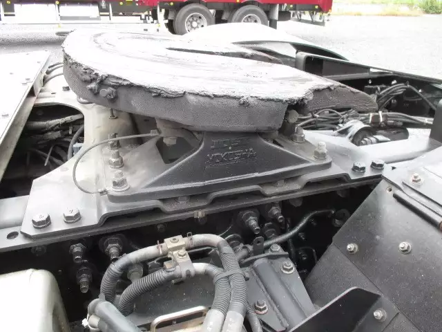 平成22年08月中古大型トラクタヘッド日産UDUDトラックスの画像14