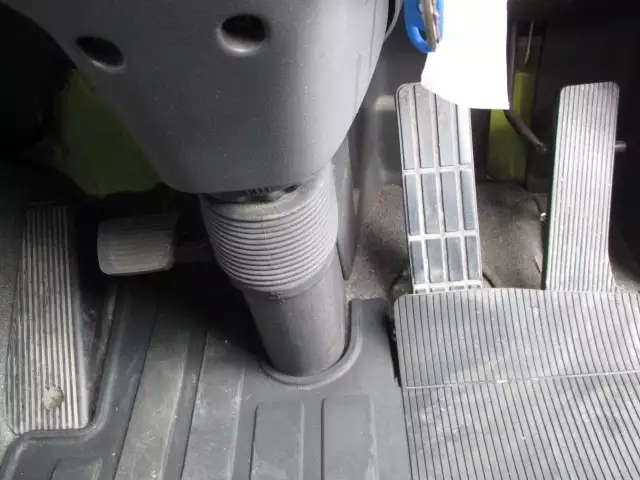 平成22年08月中古大型トラクタヘッド日産UDUDトラックスの画像26