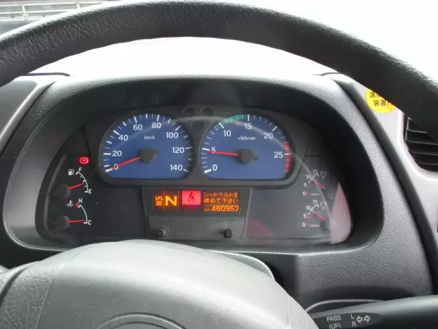 平成22年08月中古大型トラクタヘッド日産UDUDトラックスの画像32
