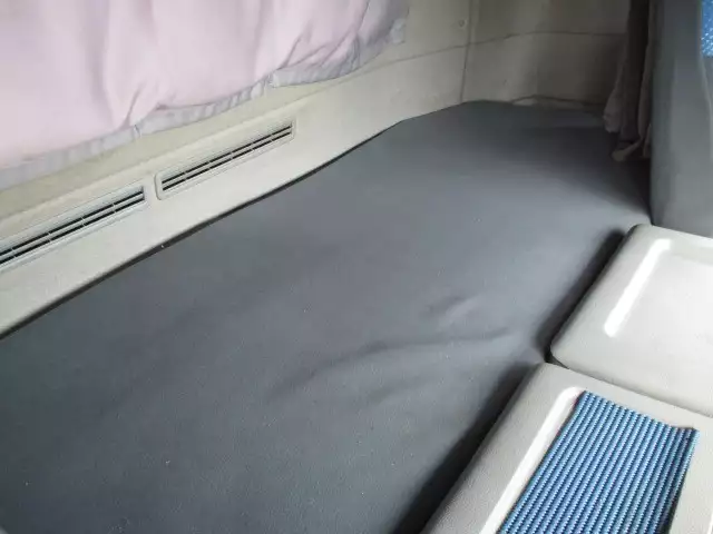 平成22年08月中古大型トラクタヘッド日産UDUDトラックスの画像37