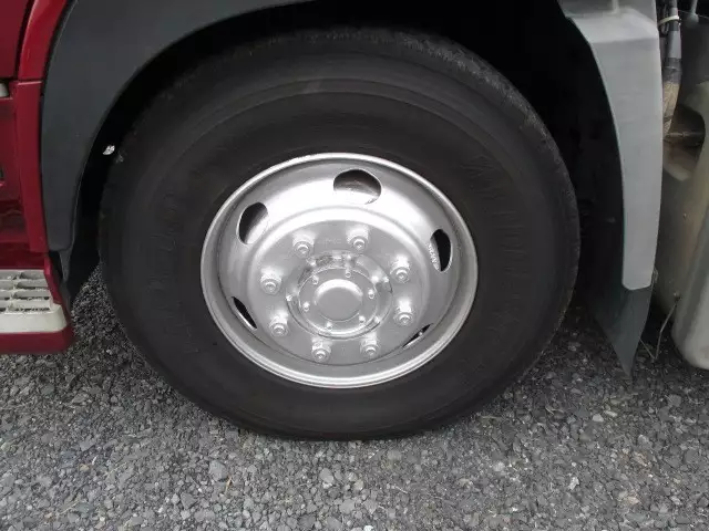 平成22年08月中古大型トラクタヘッド日産UDUDトラックスの画像39