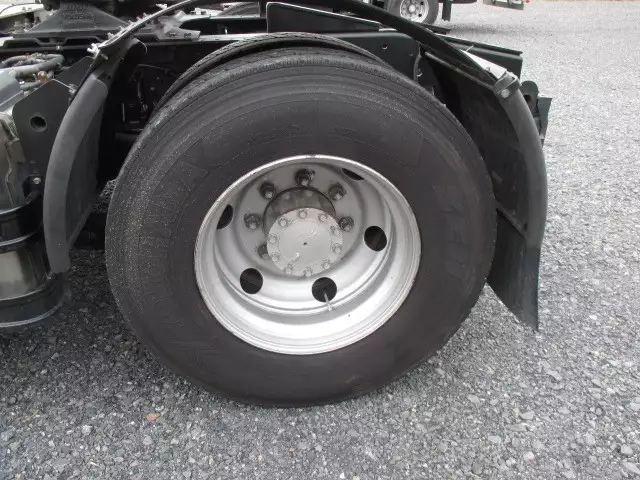 平成22年08月中古大型トラクタヘッド日産UDUDトラックスの画像41