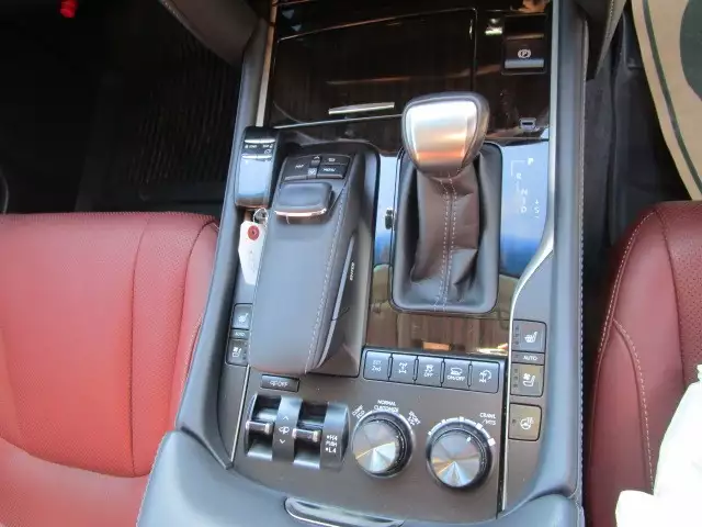 平成29年11月中古その他国内・その他レクサスの画像16