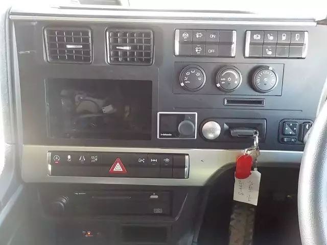 令和02年09月中古大型トラクタヘッド三菱ふそうスーパーグレートの画像30