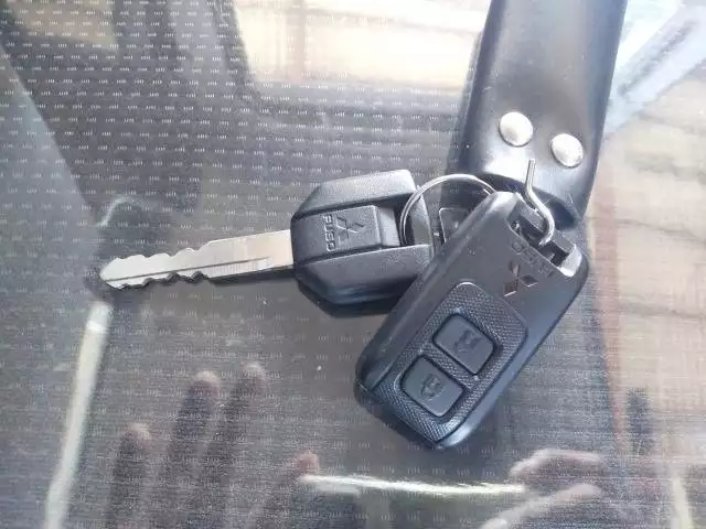 令和03年03月中古小型三菱ふそうキャンターの画像34