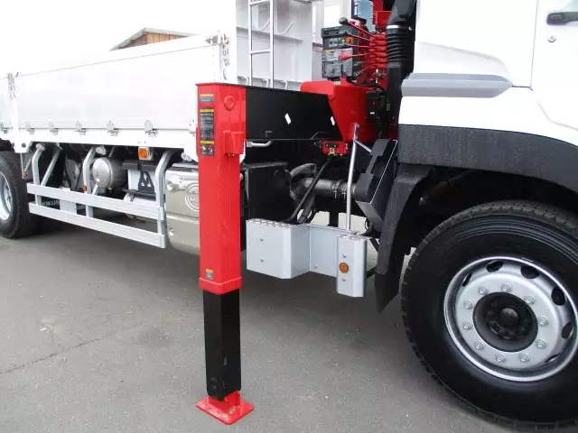 令和04年04月中古大型日産UDクオンの画像32