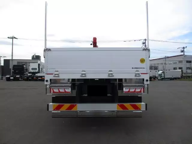 令和04年04月中古大型日産UDクオンの画像6