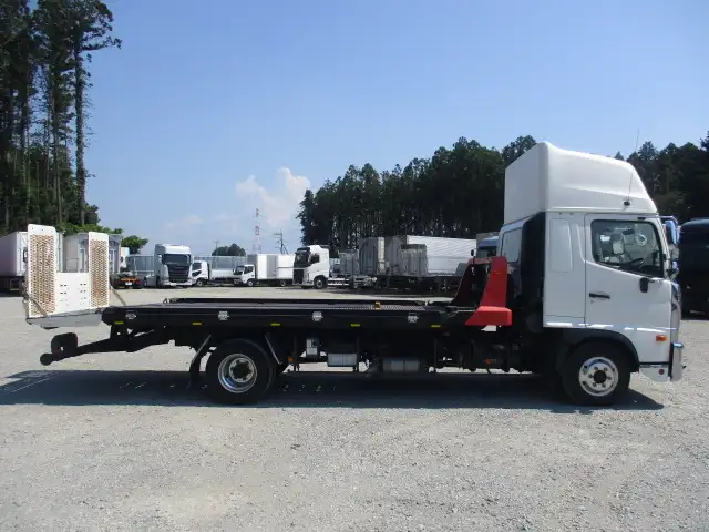 ★車検付R8.7.6迄★　令和2年　日野　4t積載車　フルフラット！　ハイルーフ積載：2,250㎏　距離：136,000㎞　上物：極東開発　ウィンチ　Rc付き　の画像4