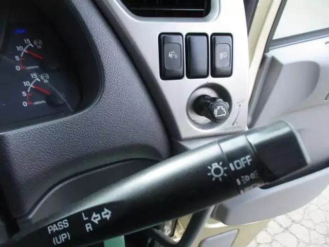 平成20年09月中古大型トラクタヘッド日産UDニッサンディーゼルの画像13