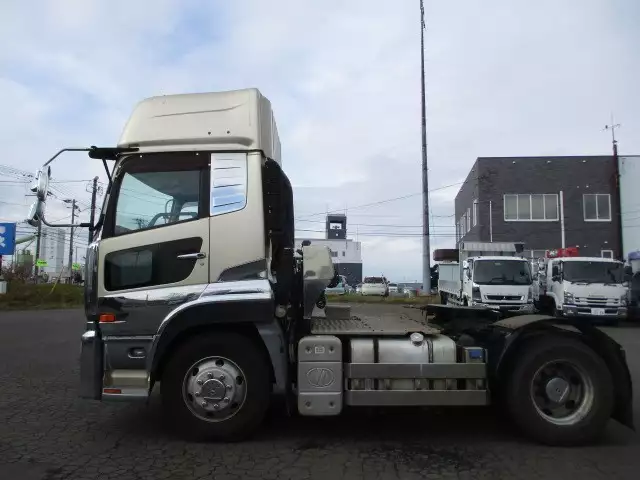 平成20年09月中古大型トラクタヘッド日産UDニッサンディーゼルの画像8