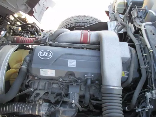 平成23年08月中古大型冷凍バン・ウィング日産UDUDトラックスの画像30